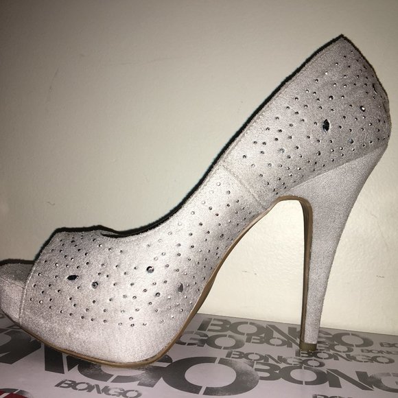 Bongo White suede peep toe pumps - Picture 1 of 3